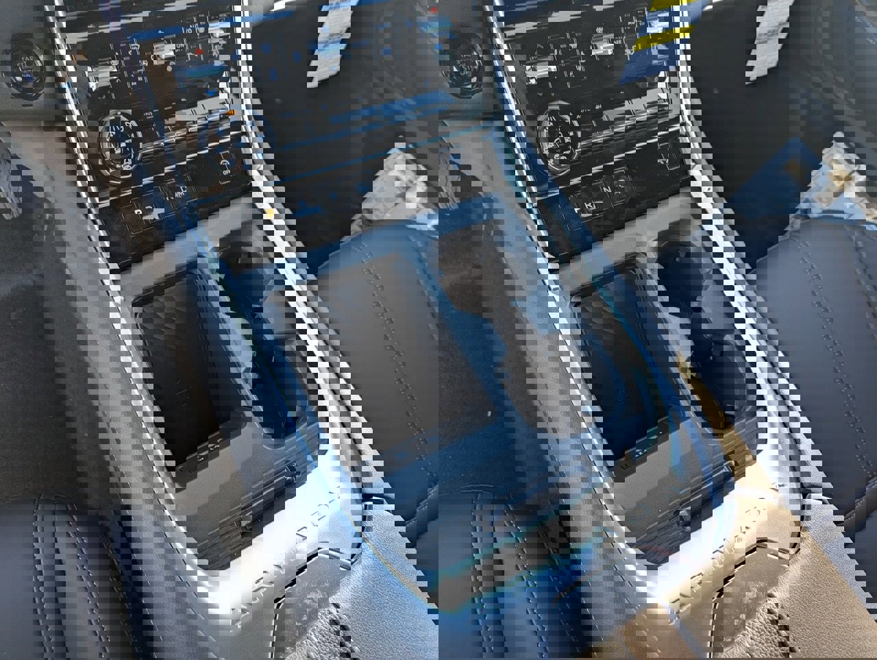 New 2026 Nissan Armada SL image 19