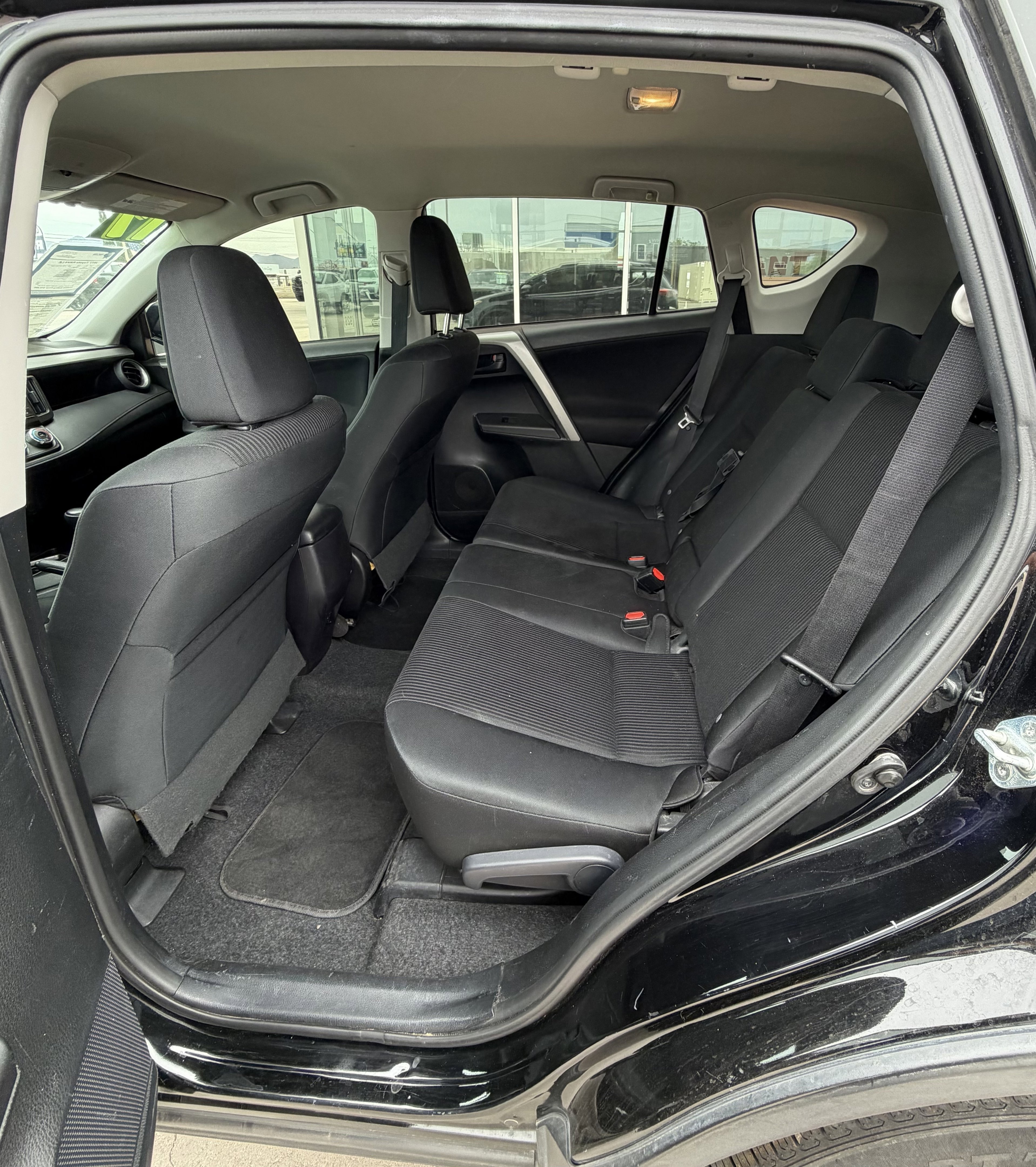 Used 2017 Toyota RAV4 LE w/ All Weather Liner Package AWD/4WD image 8