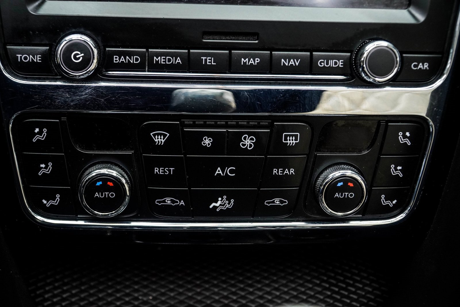 Used 2017 Bentley Continental GT image 23