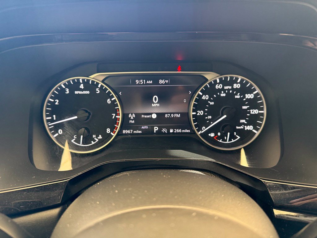 Used 2024 Nissan Pathfinder SV AWD/4WD image 18