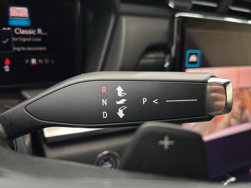 Used 2025 GMC Terrain Elevation image 22