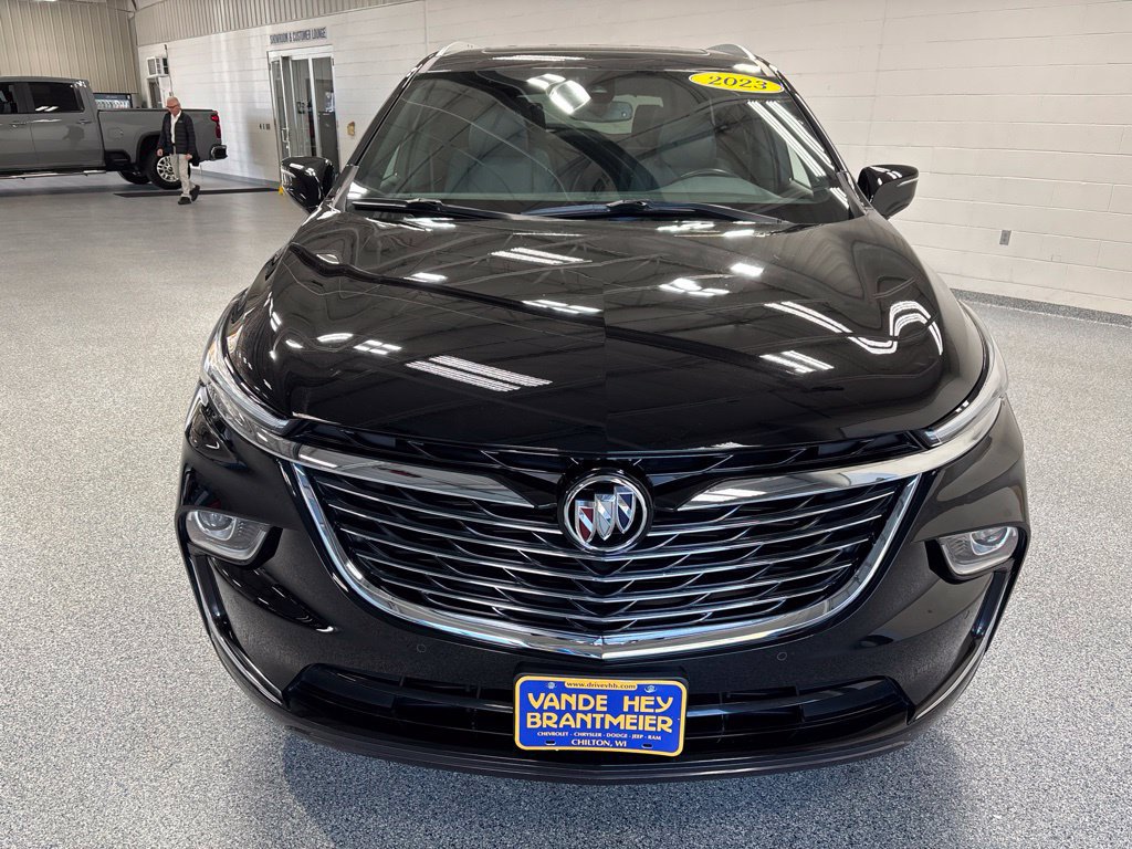 Used 2023 Buick Enclave Essence w/ Experience Buick Package AWD/4WD image 2