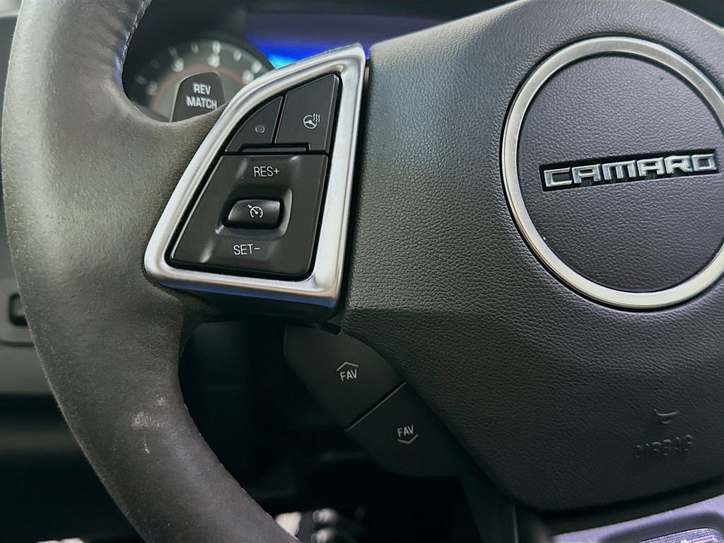 Used 2018 Chevrolet Camaro SS RWD image 25