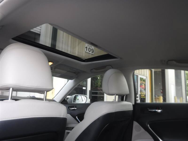 Used 2011 Lexus IS 250 w/ Premium Pkg Value Edition RWD image 40