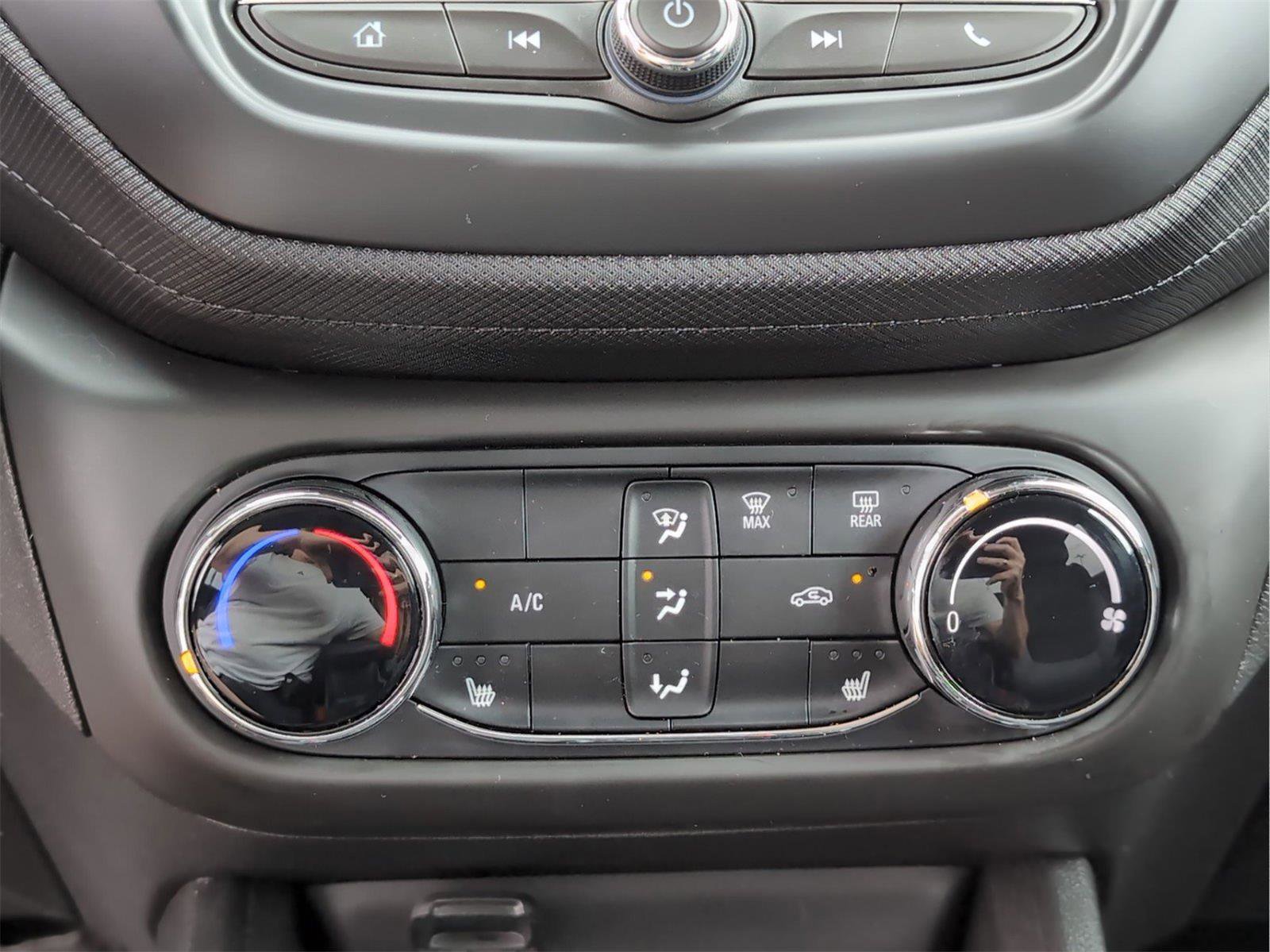 Used 2023 Chevrolet TrailBlazer LT FWD image 20