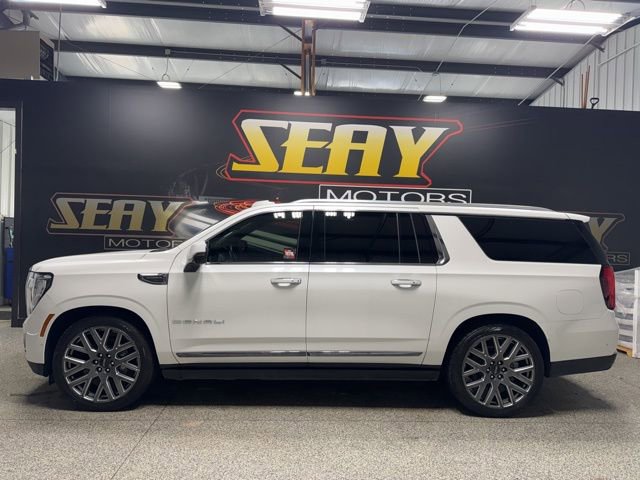 Used 2025 GMC Yukon XL Denali Ultimate image 3