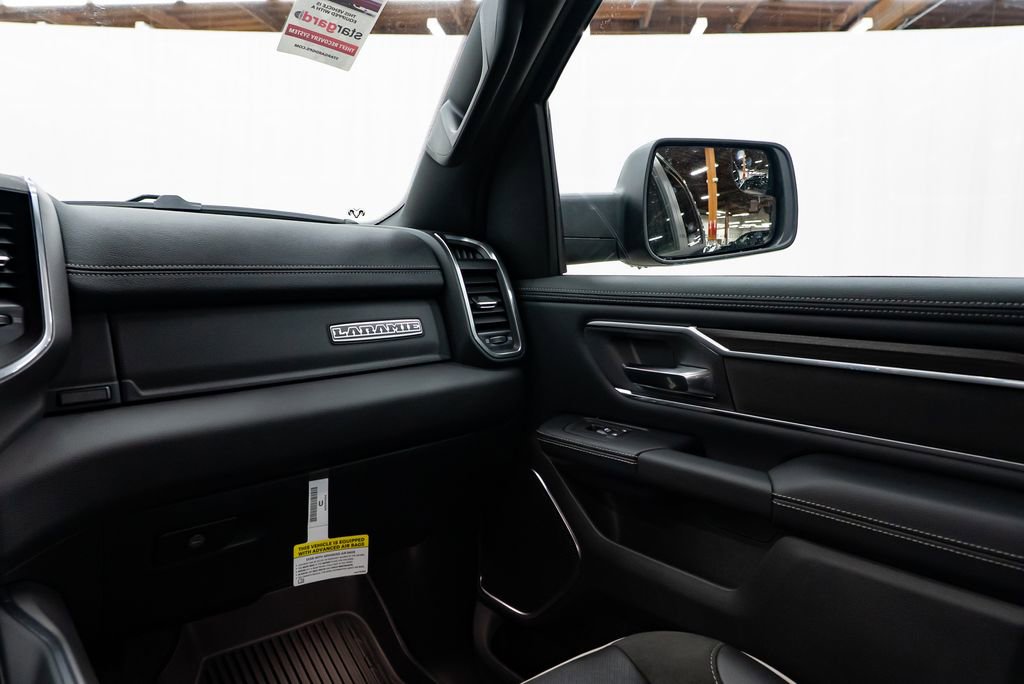 New 2026 RAM 1500 Laramie AWD/4WD image 11
