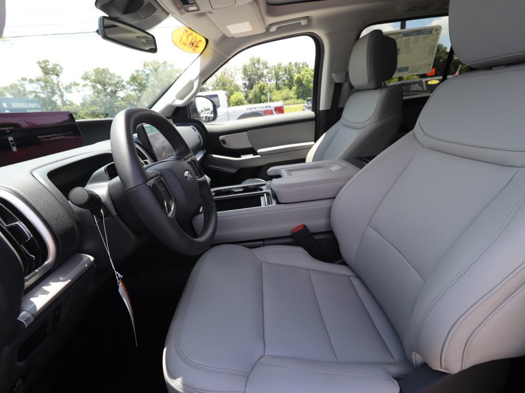 New 2027 Ford Expedition Active RWD image 2