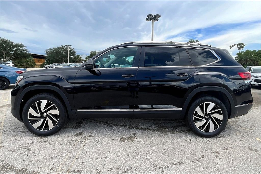 New 2026 Volkswagen Atlas SEL image 8