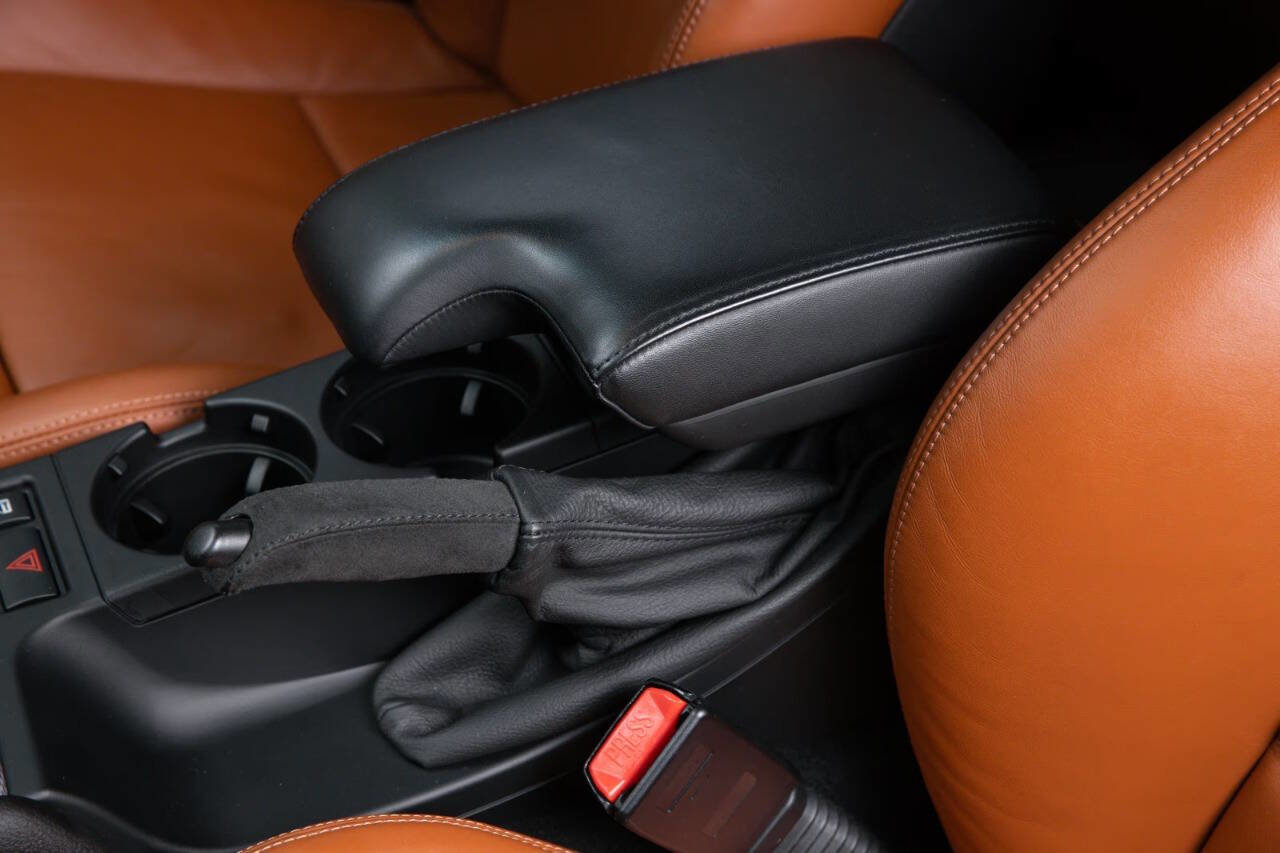 Used 2005 BMW M3 Coupe image 37