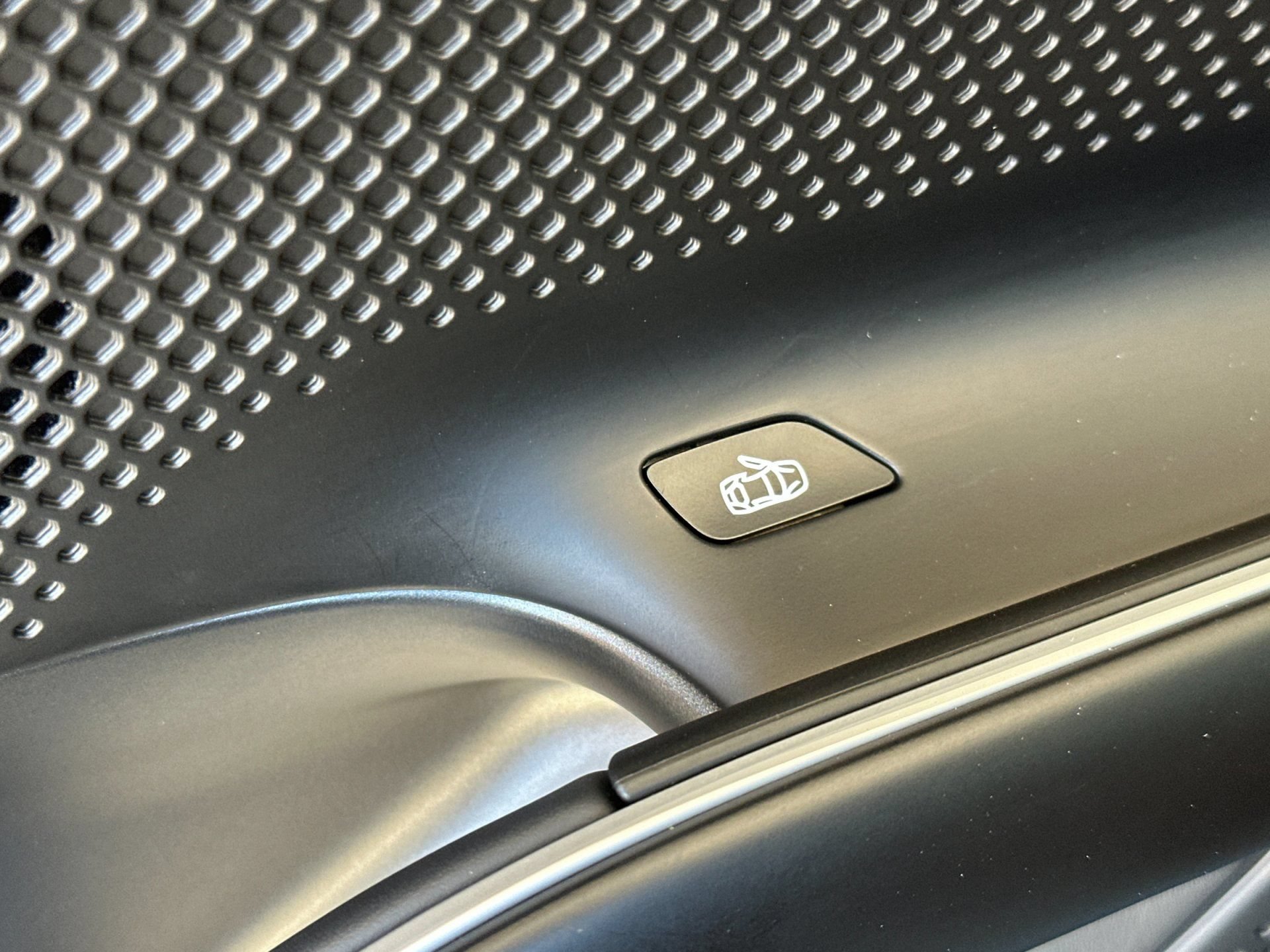 Used 2025 Ferrari 12Cilindri RWD image 12