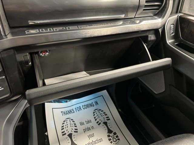 Used 2025 Ford F350 Lariat w/ Black Appearance Package image 39