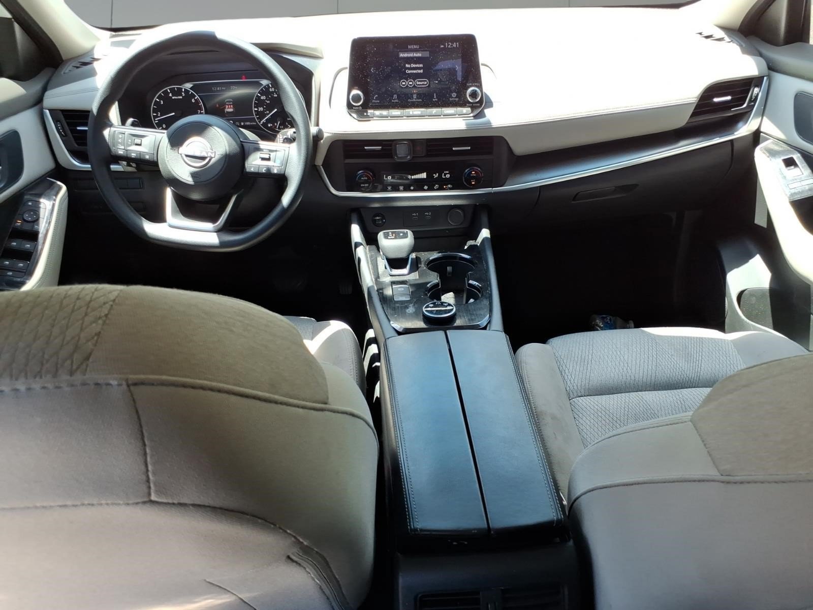 Used 2024 Nissan Rogue SV AWD/4WD image 6
