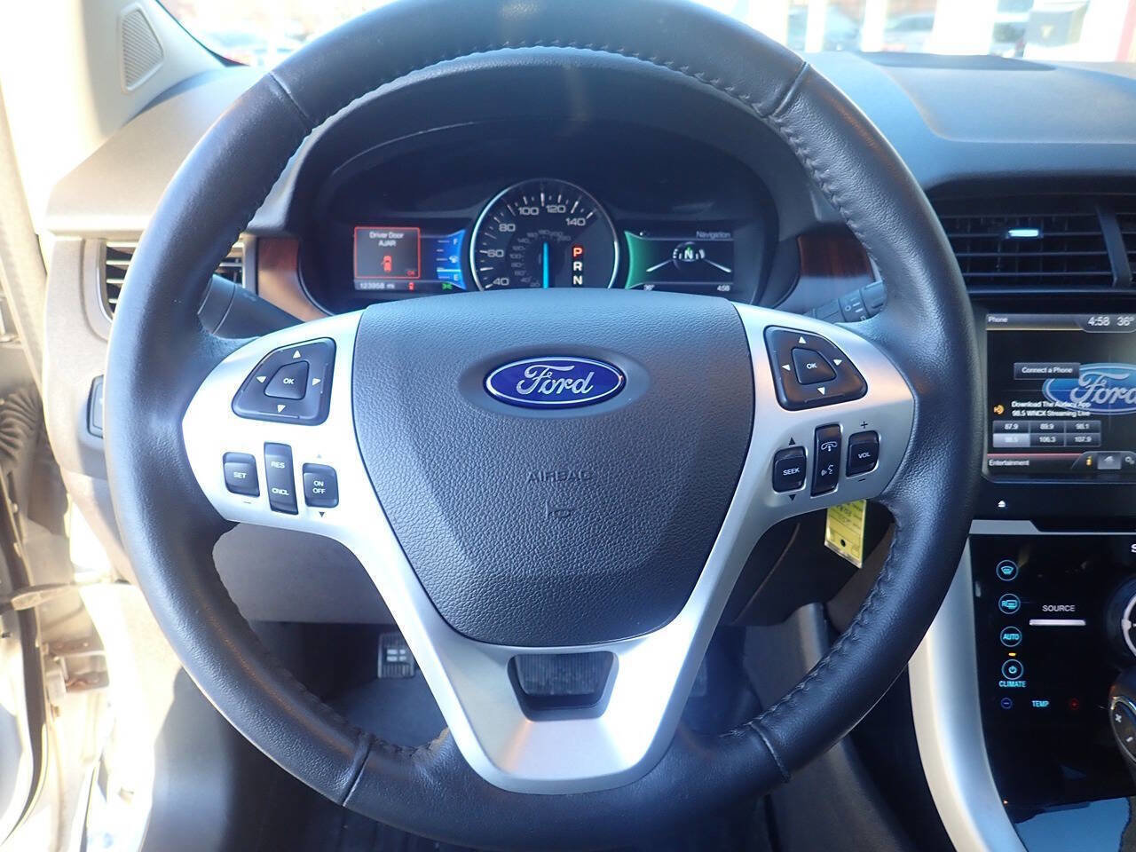 Used 2014 Ford Edge Limited w/ Vision Package image 8