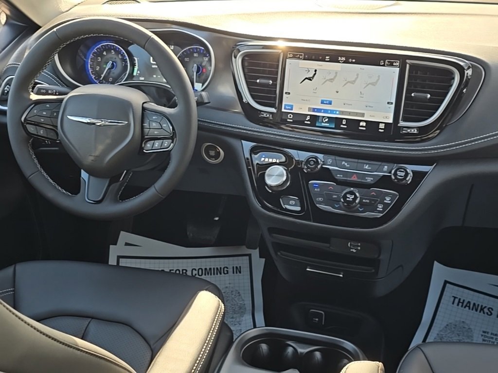 New 2026 Chrysler Pacifica Select image 26