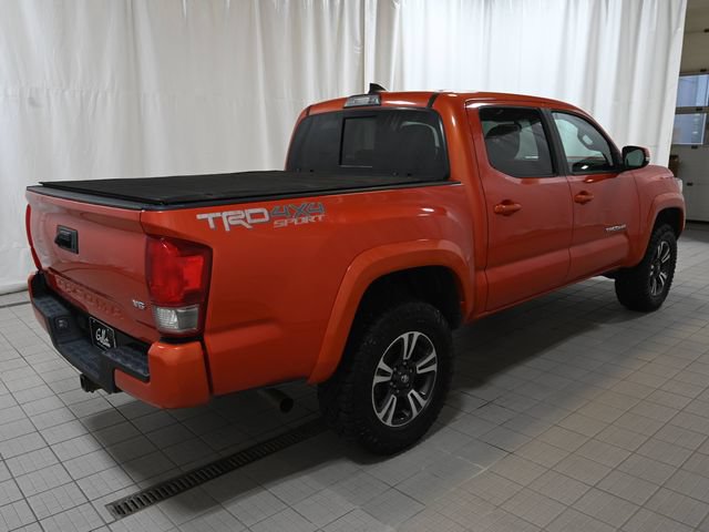 Used 2017 Toyota Tacoma TRD Sport w/ Tow Package (A/T) AWD/4WD image 15