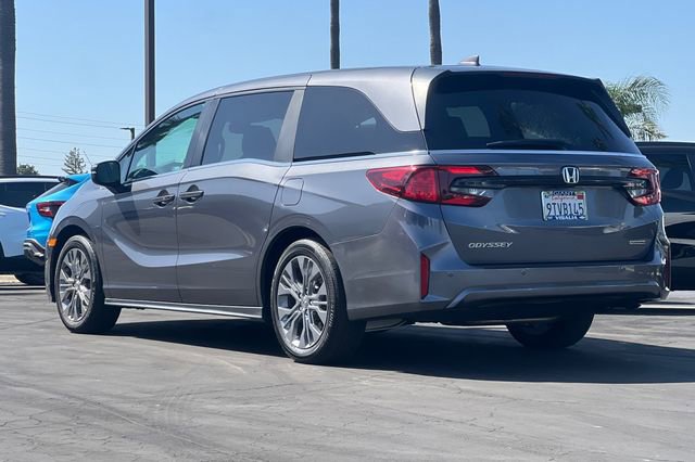Used 2025 Honda Odyssey Touring image 6