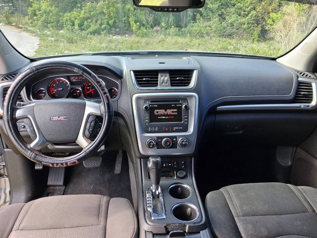 Used 2013 GMC Acadia SLE FWD image 15