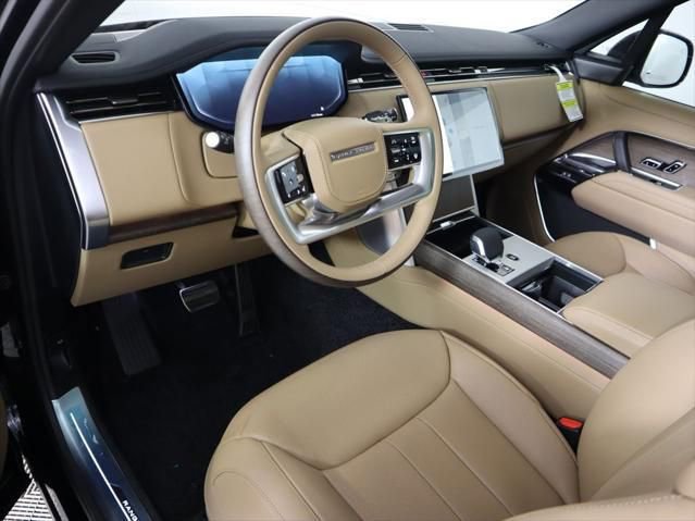 New 2025 Land Rover Range Rover SE image 9
