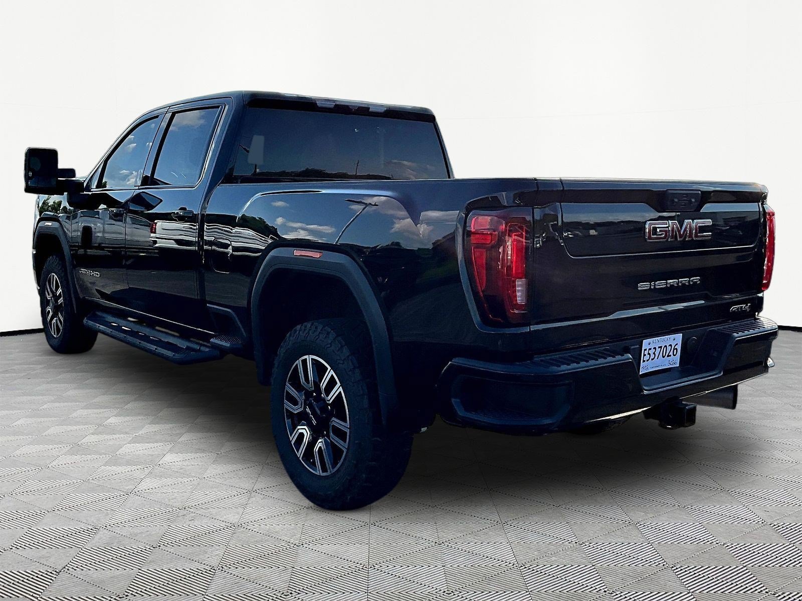 Used 2021 GMC Sierra 3500 AT4 w/ Gooseneck/5TH Wheel Package AWD/4WD image 4