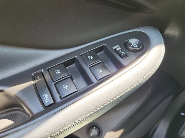 Used 2020 Buick Envision Essence FWD image 20