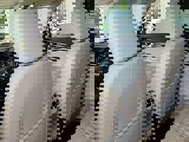 Used 2023 Buick Envision Avenir image 19