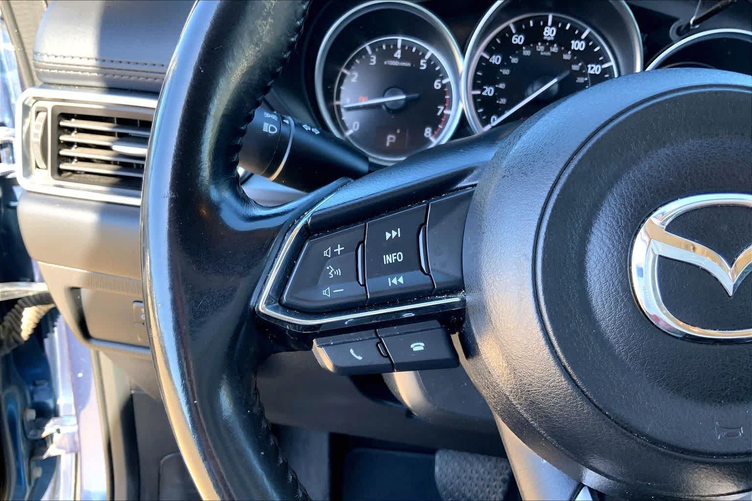 Used 2020 MAZDA CX-5 Touring FWD image 22