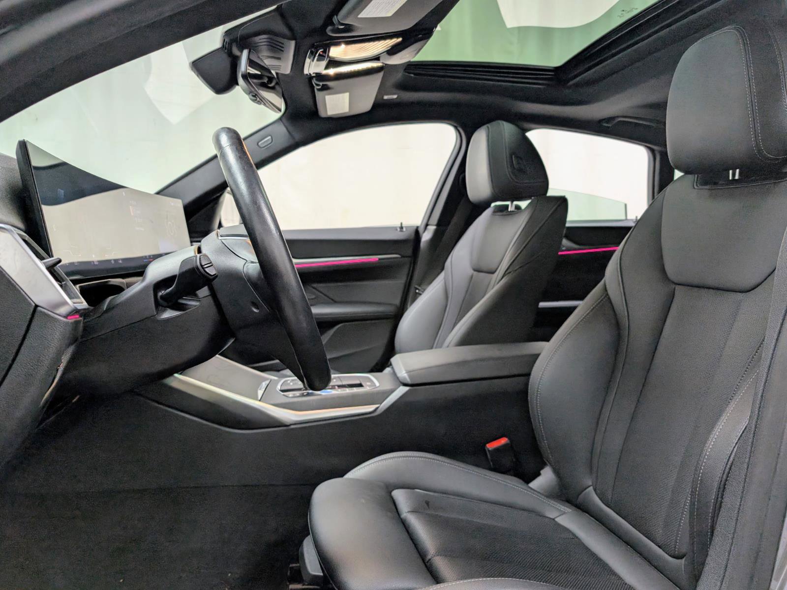 Used 2023 BMW i4 eDrive35 image 15