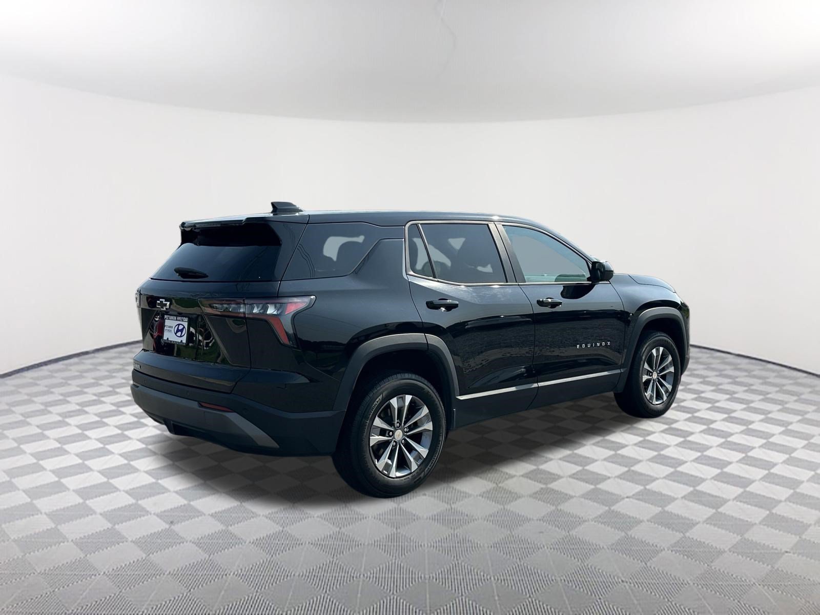 Used 2025 Chevrolet Equinox LT FWD image 5