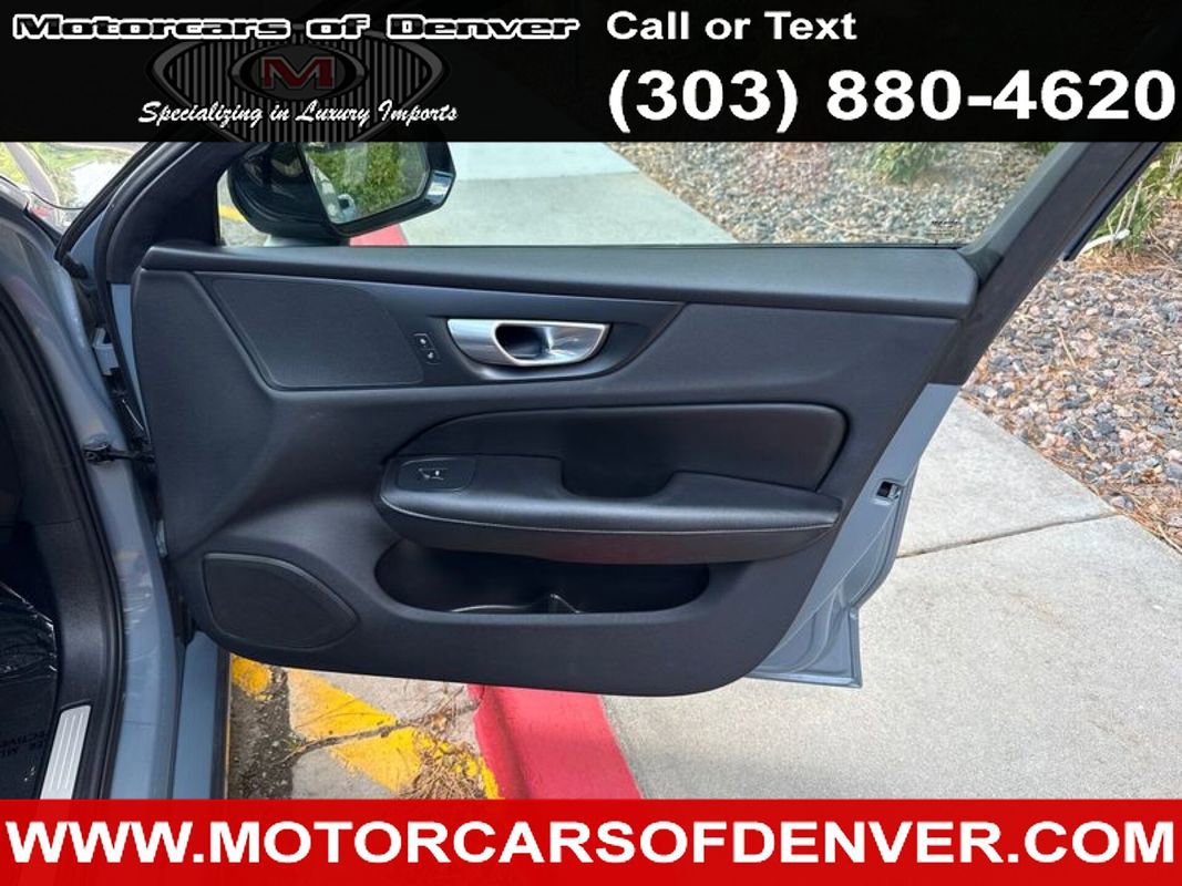Used 2024 Volvo S60 B5 Plus image 22