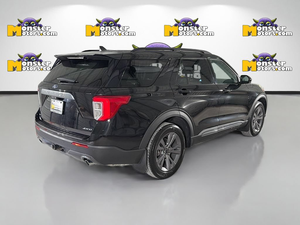Used 2023 Ford Explorer XLT w/ XLT Sport Appearance Package AWD/4WD image 5
