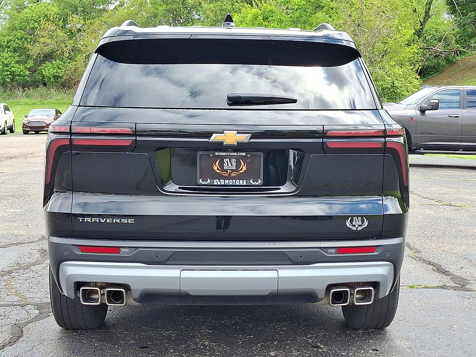 Used 2025 Chevrolet Traverse LT FWD image 23