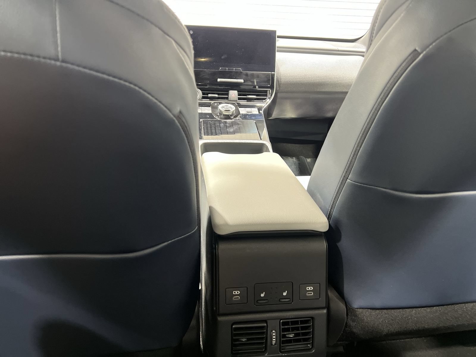 Used 2023 Subaru Solterra AWD image 19