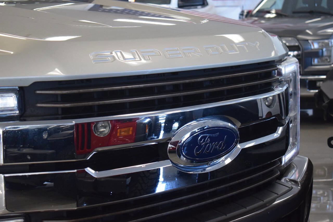 Used 2017 Ford F250 King Ranch w/ King Ranch Ultimate Package image 4