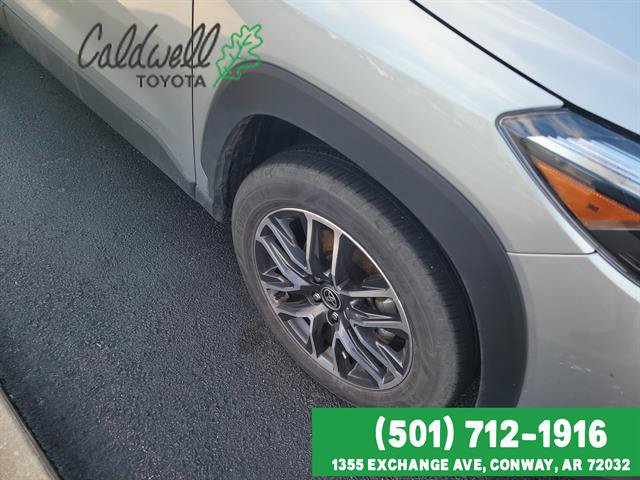 Used 2026 Toyota Corolla Cross XLE FWD image 4