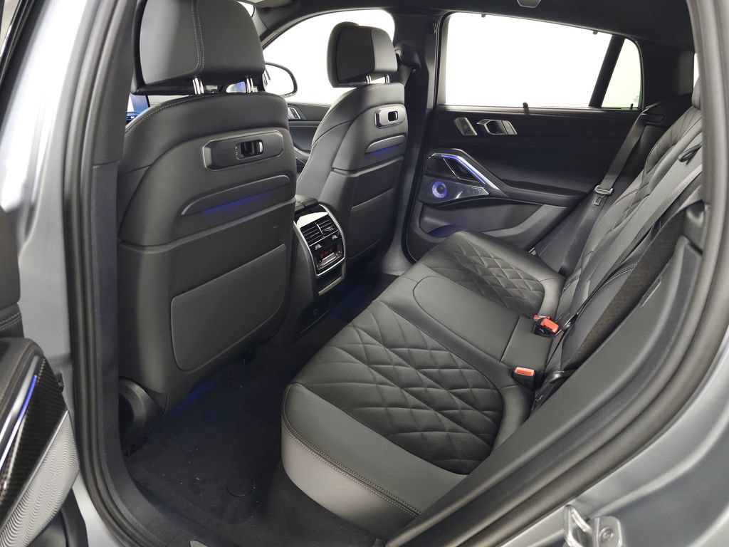 Used 2027 BMW X6 M60i AWD/4WD image 32