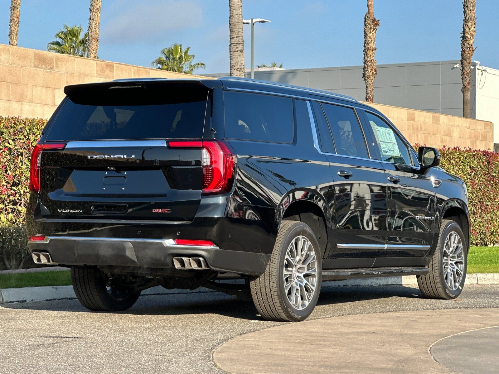 New 2026 GMC Yukon XL Denali AWD/4WD image 4