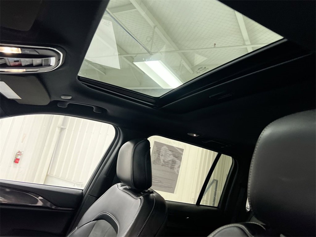 Used 2023 Jeep Grand Cherokee Altitude image 18