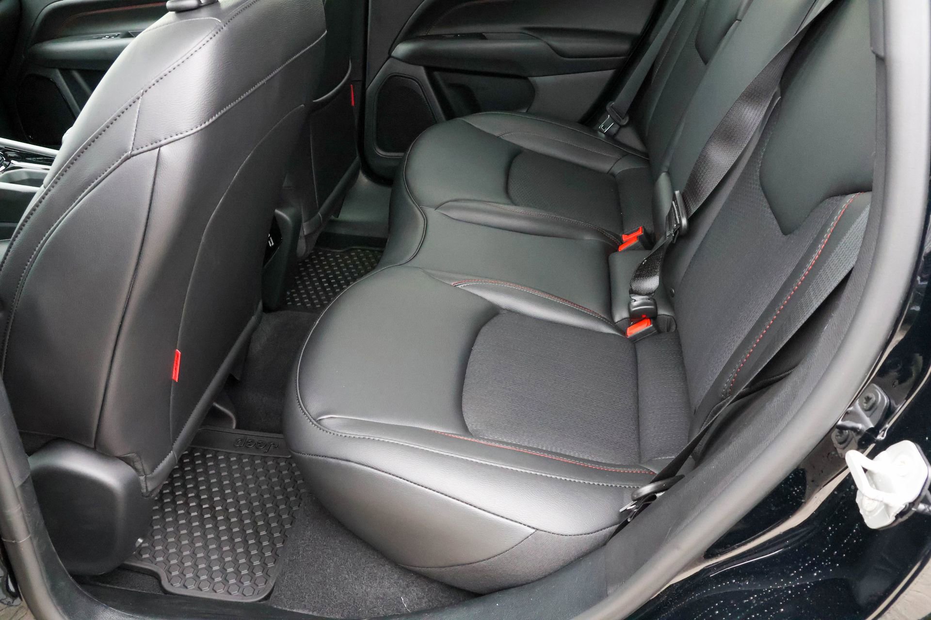 New 2026 Jeep Compass Trailhawk image 13