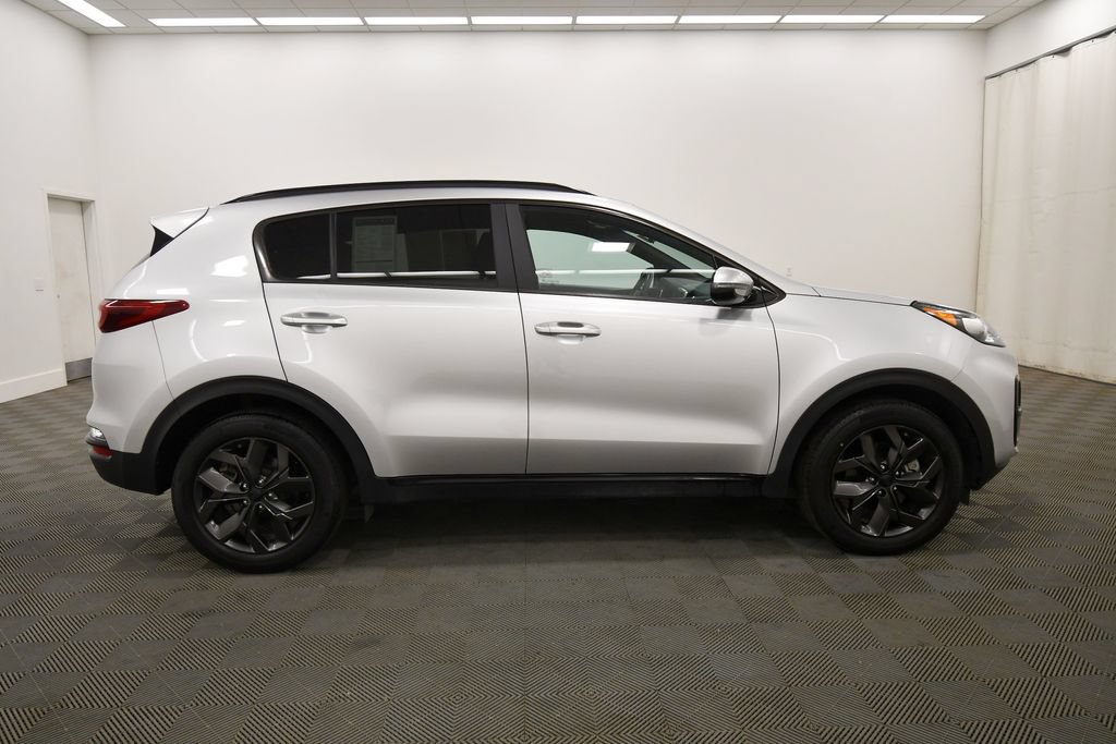 Certified 2022 Kia Sportage Nightfall Edition AWD/4WD image 9