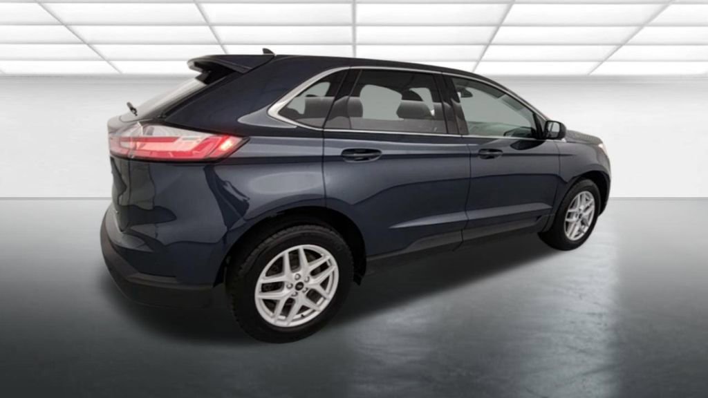 Used 2023 Ford Edge SEL w/ Convenience Package image 9