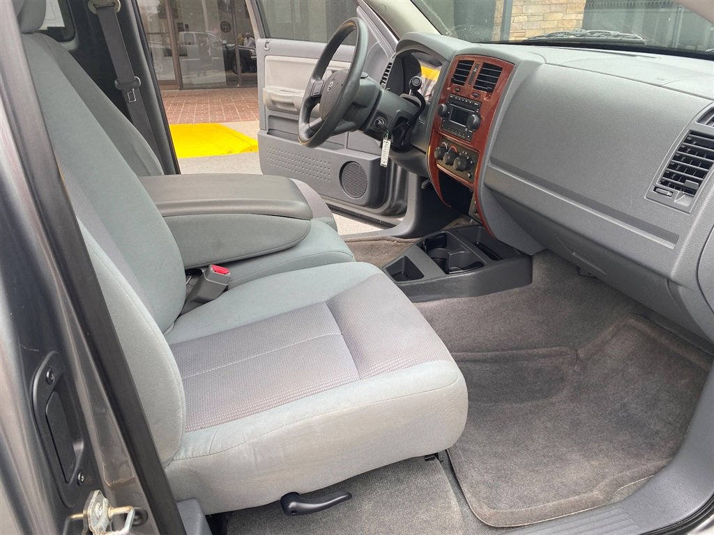 Used 2005 Dodge Dakota SLT w/ Trailer Tow Group AWD/4WD image 13