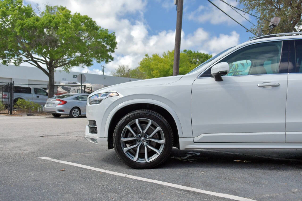 Used 2019 Volvo XC90 T5 Momentum w/ Protection Package Premier AWD/4WD image 5