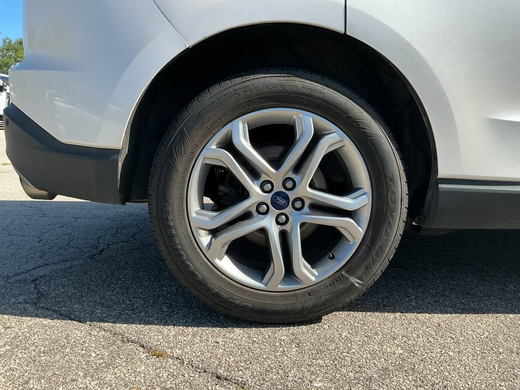 Used 2017 Ford Edge Titanium AWD/4WD image 9