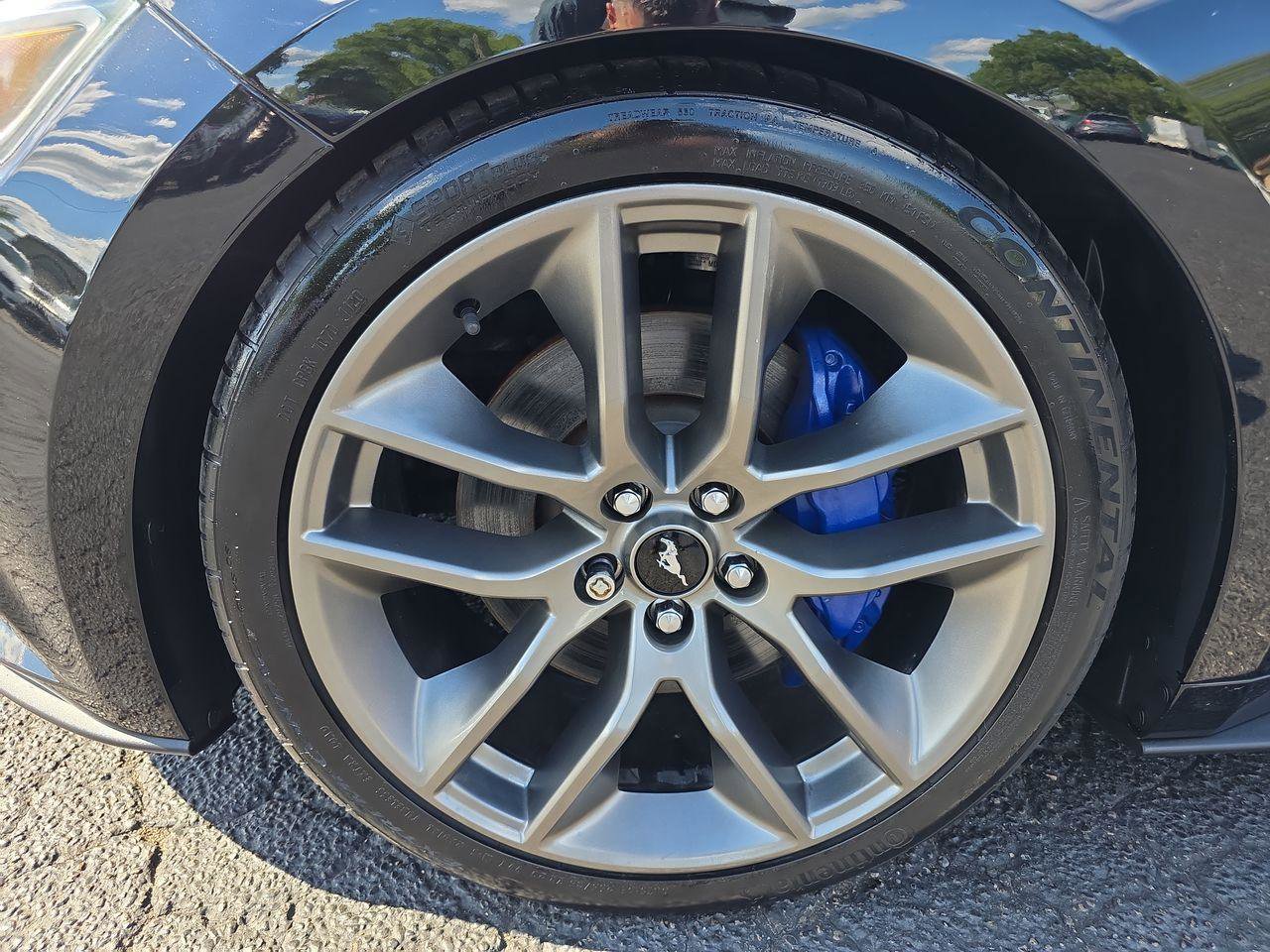 Used 2015 Ford Mustang GT Premium w/ Equipment Group 401A RWD image 30