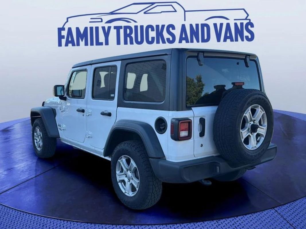 Used 2018 Jeep Wrangler Unlimited Sport S image 3