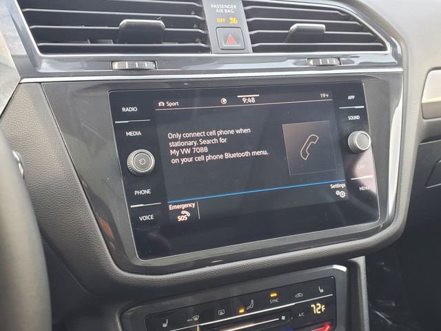 Used 2022 Volkswagen Tiguan SE w/ Panoramic Sunroof Package image 29