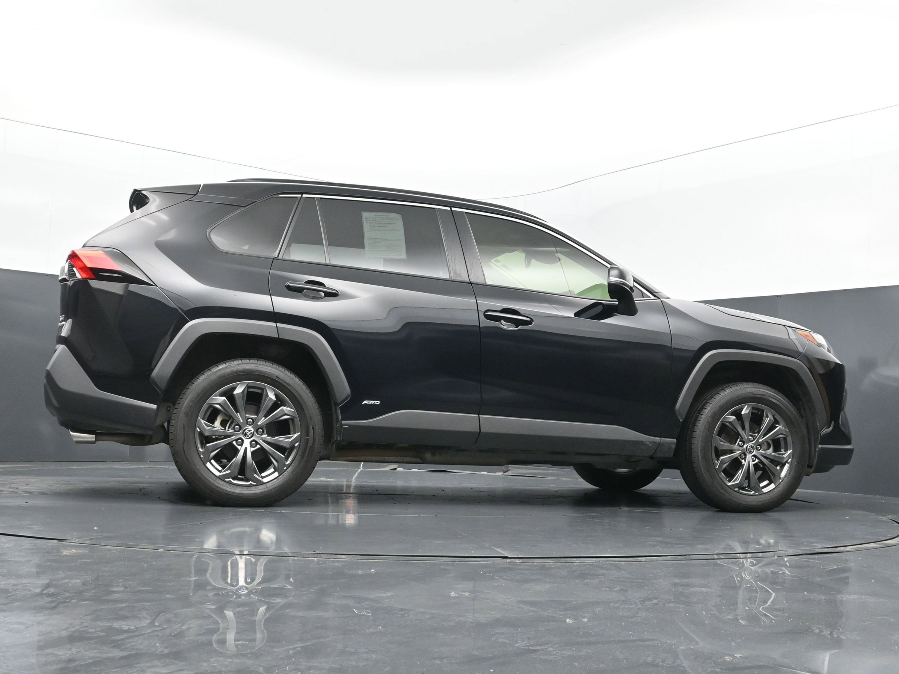 Used 2023 Toyota RAV4 XLE Premium AWD/4WD image 40