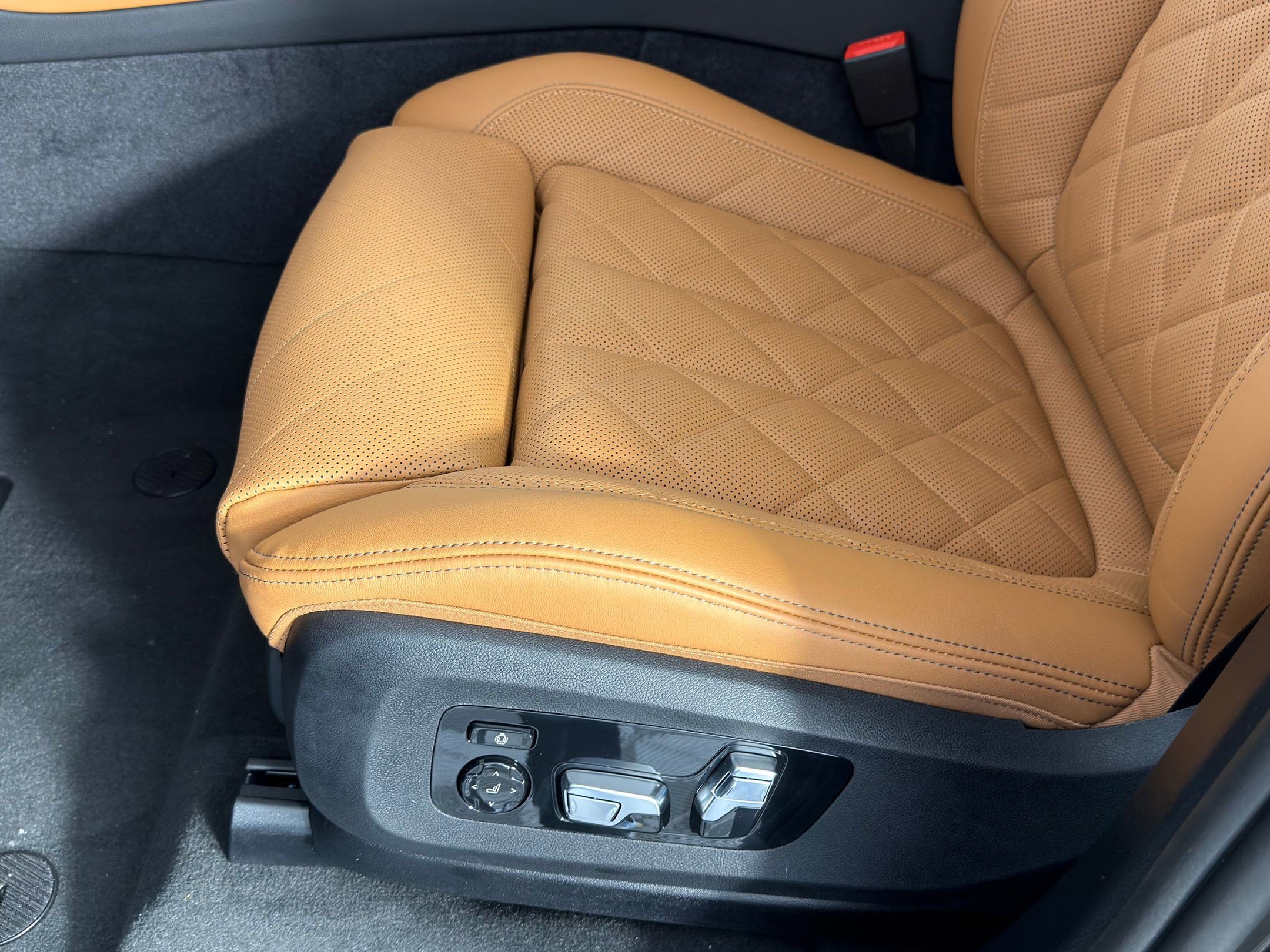 New 2026 BMW X5 xDrive40i w/ M Sport Package image 12