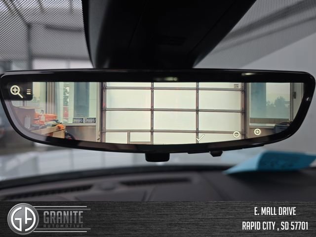 Used 2021 GMC Yukon XL Denali w/ Denali Premium Package image 35